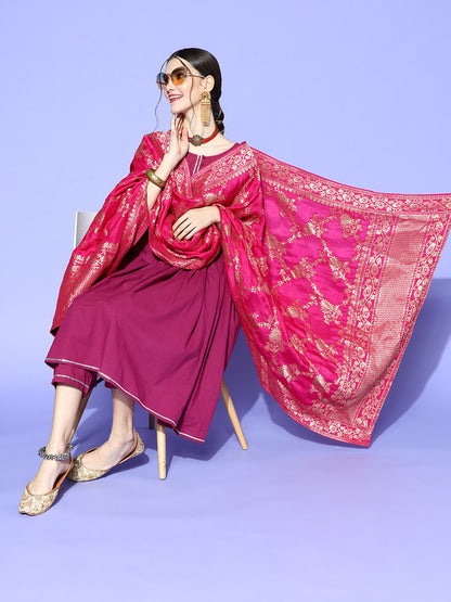 Rang Gali Magenta Dola Banarasi Silk Dupatta